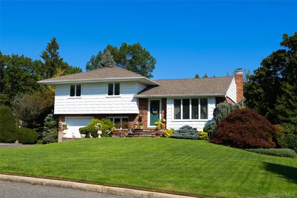 48 Roxbury Drive, Commack, NY 11725