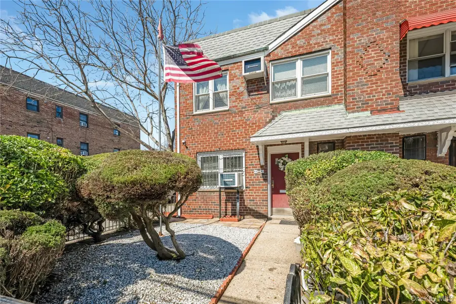 95-01 43rd Avenue, Elmhurst, NY 11373 - #2