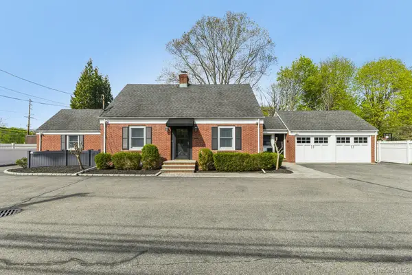 1 Huntington Bay Road, Huntington, NY 11743