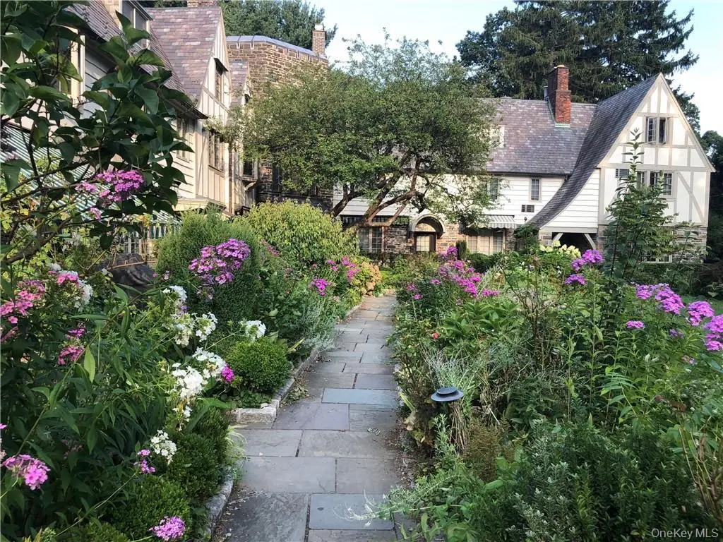 5 Merestone Terrace, Bronxville, NY 10708 - #1