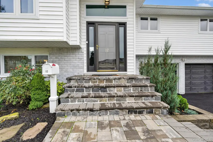12 Farmstead Road, Commack, NY 11725 - #3