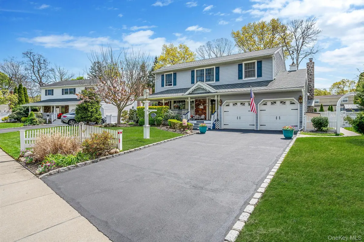 8 Whisper Lane, Smithtown, NY 11787 - #1