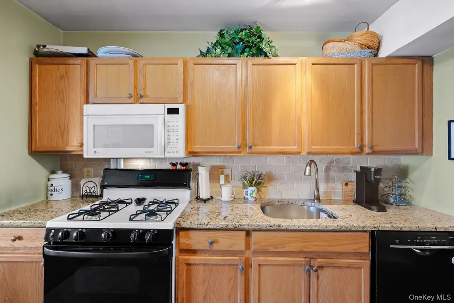 33 Pond Hill Lane, Walden, NY 12586 - #3