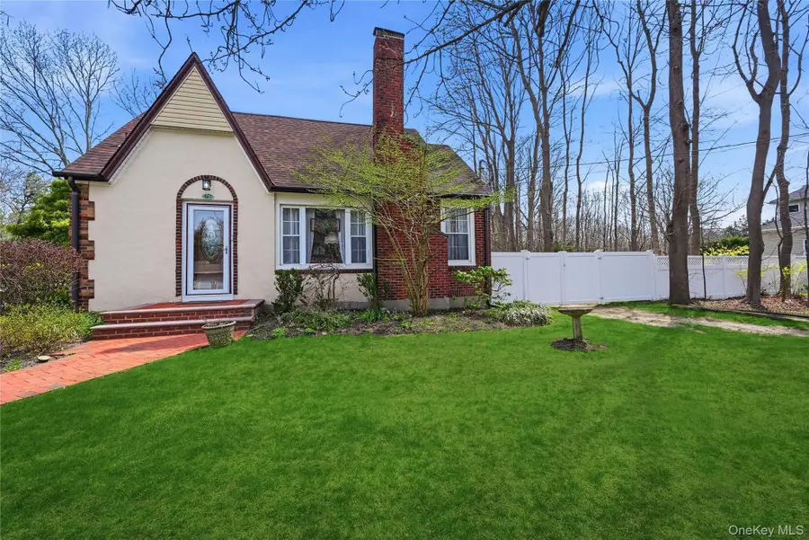 75 Oregon Avenue, Medford, NY 11763 - #3