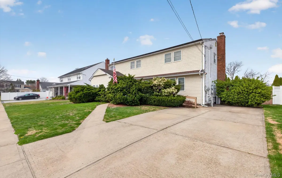 1710 Saint Marks Avenue, North Merrick, NY 11566 - #1