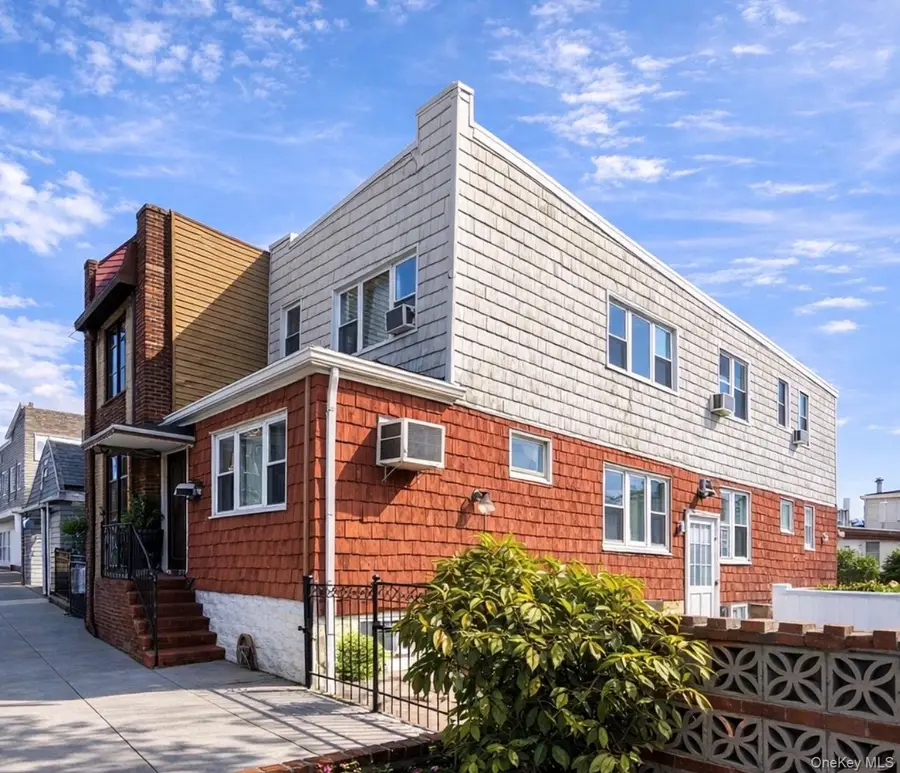 72-15 73 Street, Glendale, NY 11385 - #3