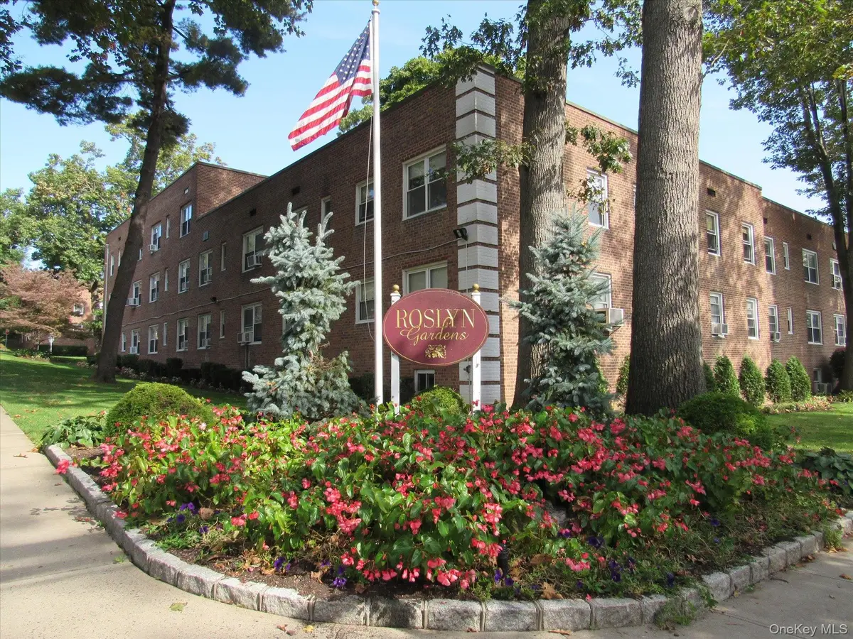 17 Edwards Street #3A, Roslyn Heights, NY 11577 - #1