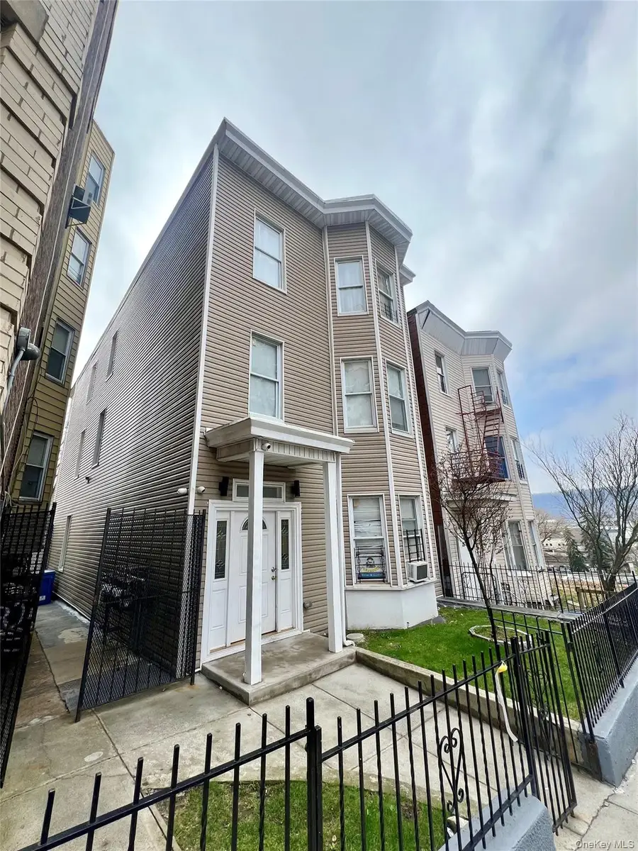 28 Ashburton Avenue, Yonkers, NY 10701 - #2