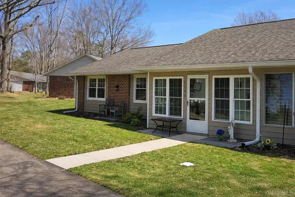 124 Exmore Court #A, Ridge, NY 11961