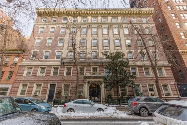 15 E 10th Street #4A, New York (Manhattan), NY 10003