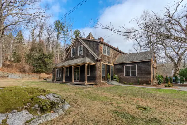 54 E Lake Stable Road, Tuxedo Park, NY 10987