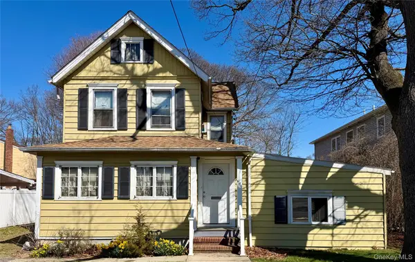 1789 Smith Street, Merrick, NY 11566