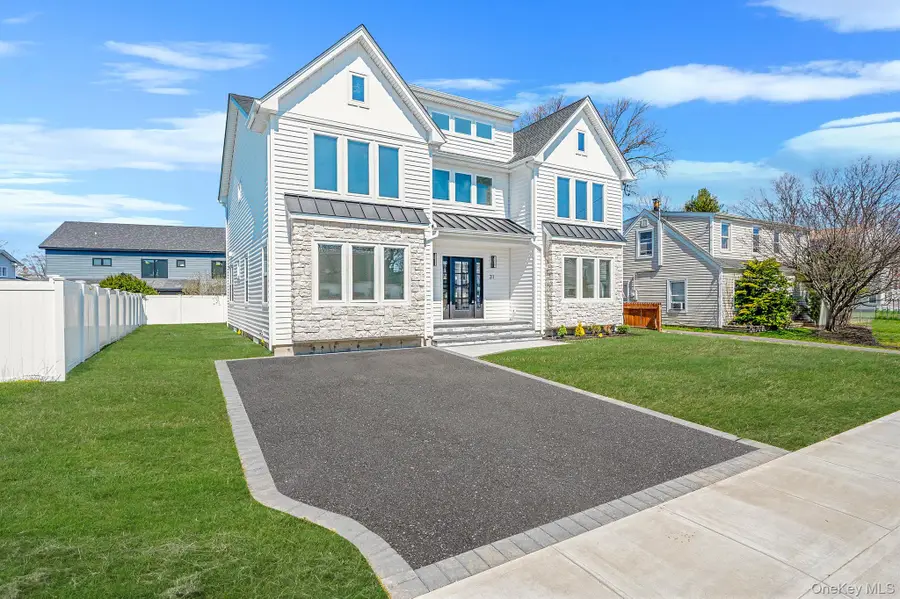 31 Libby Avenue, Hicksville, NY 11801 - #2