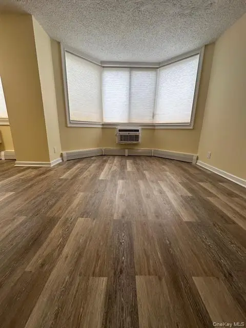 14 Nosband Avenue #1j, White Plains, NY 10605 - #3