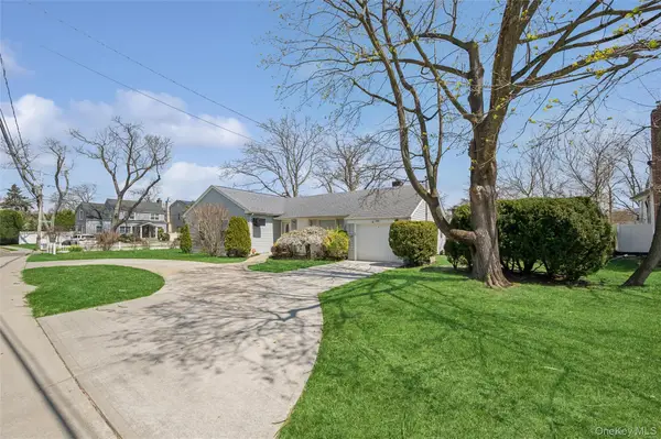 2961 Allon Street, Oceanside, NY 11572