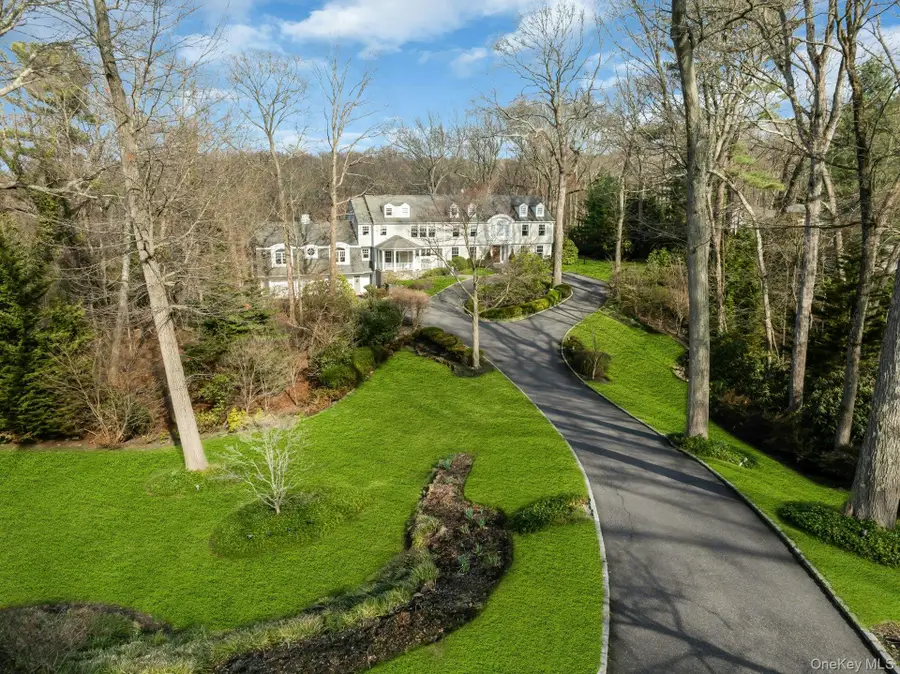 10 Redmond Lane, Oyster Bay, NY 11771 - #3