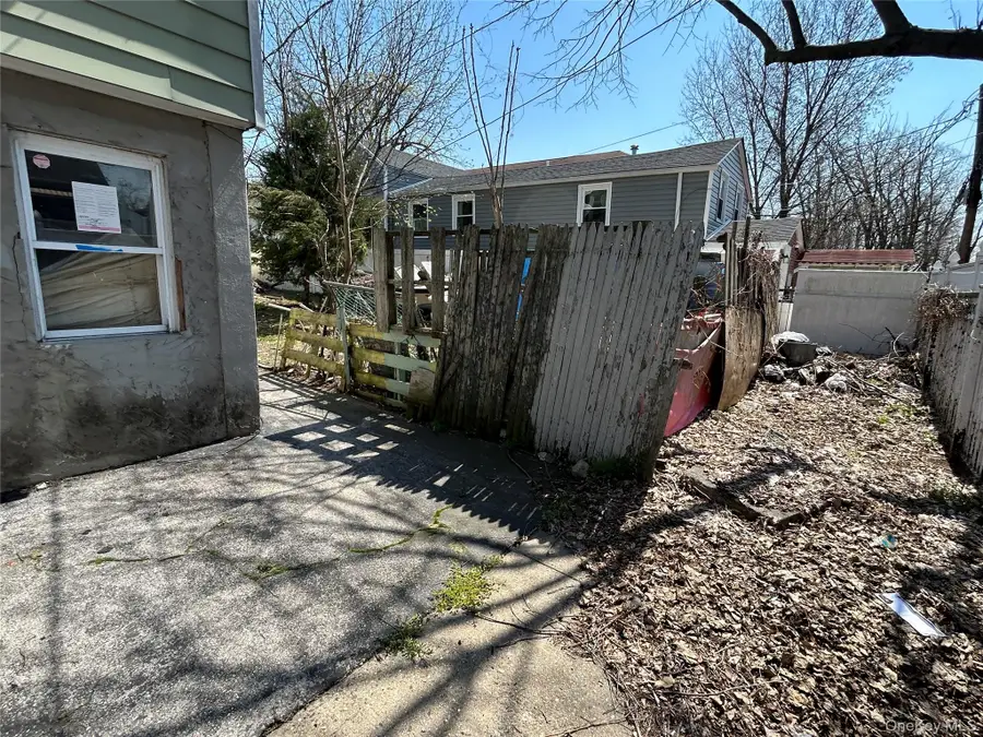 320 Thieriot Avenue, Bronx, NY 10473 - #3