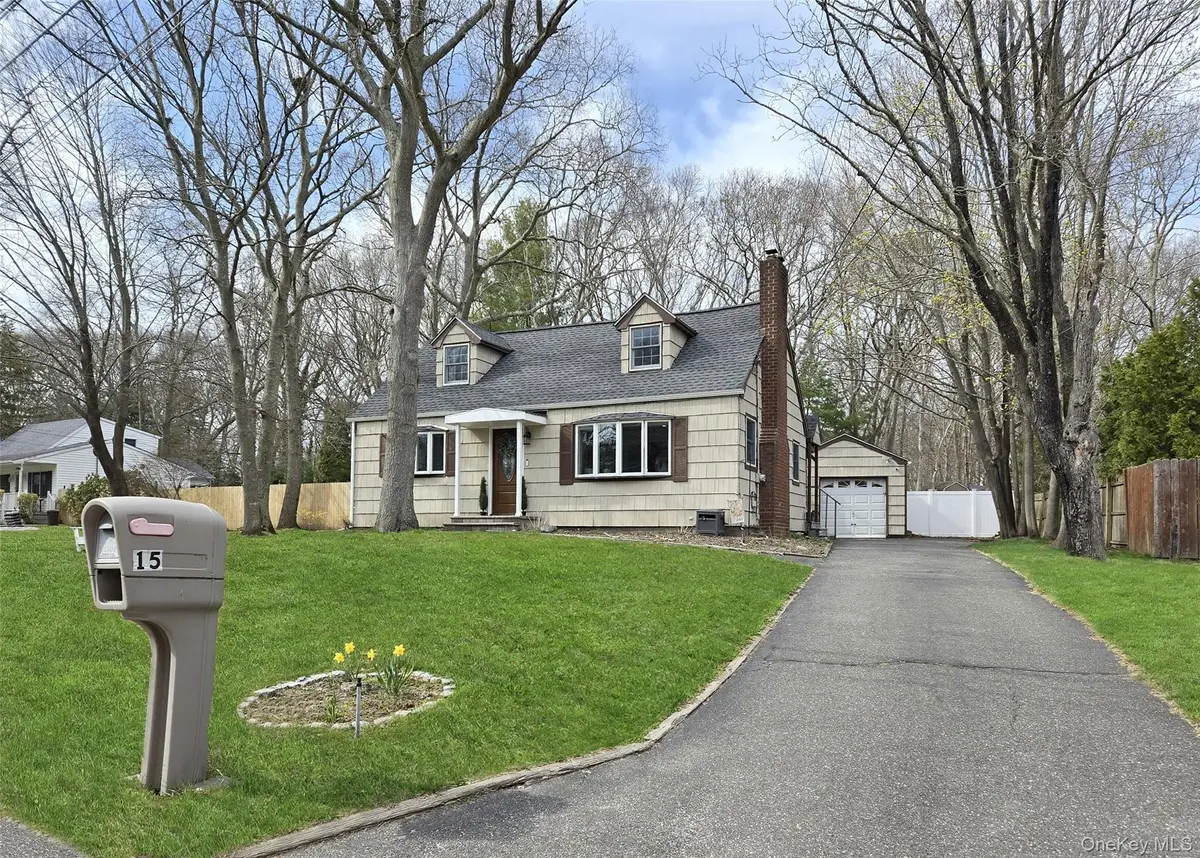 15 Wrana Street, Medford, NY 11763 - #1