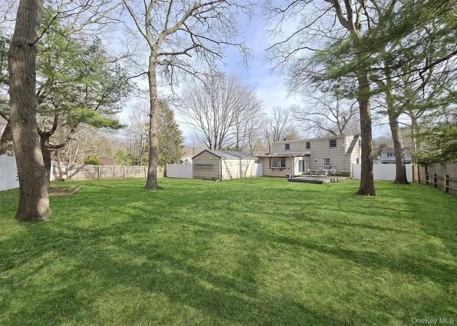 15 Wrana Street, Medford, NY 11763 - #3