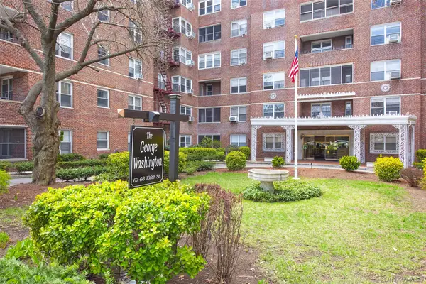 67-66 108 Street #B64, Forest Hills, NY 11375