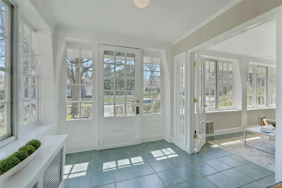 5 Witherbee Avenue, Pelham, NY 10803 - #3