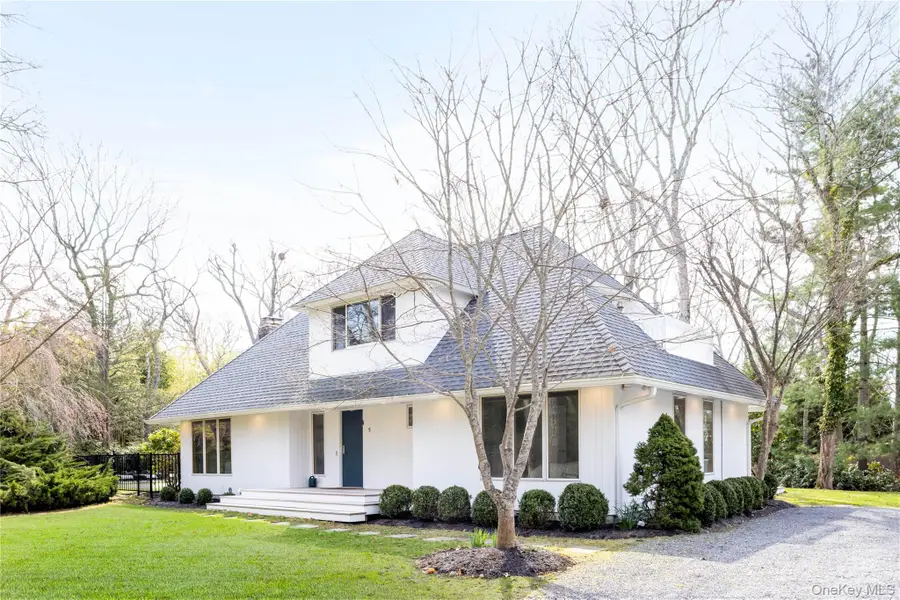 5 Skyes Neck Court, East Quogue, NY 11942 - #3