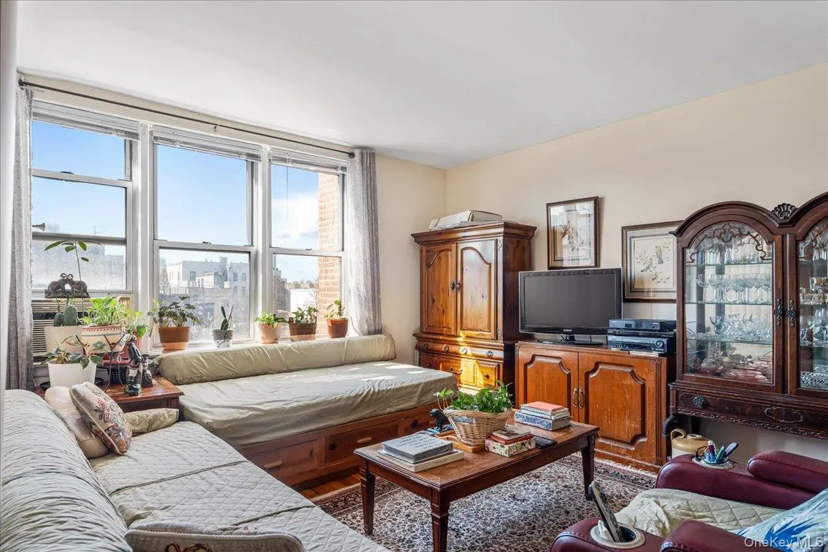150 Hawthorne Street #6P, Brooklyn, NY 11225 - #1