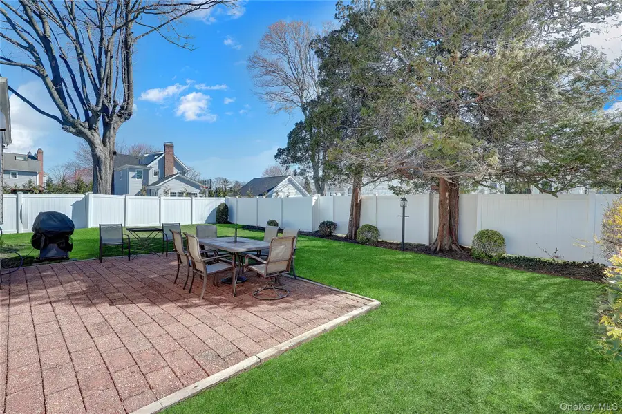 10 Dale Court, Massapequa, NY 11758 - #3