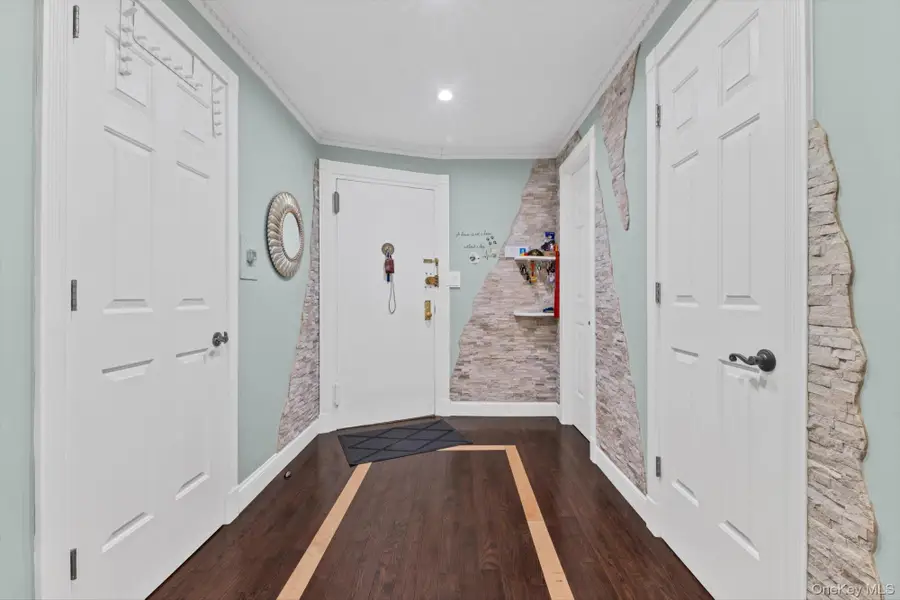 83-11 139 Street #1F, Briarwood, NY 11435 - #2