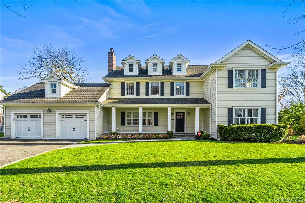 12 Whitehall Road, Rockville Centre, NY 11570 - #1