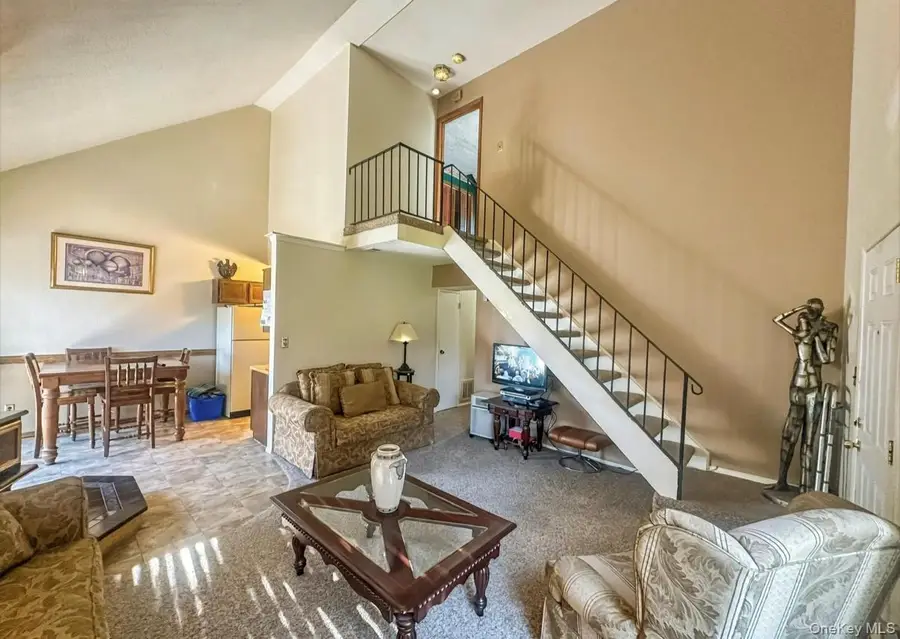 135 Fieldstone Court, Middle Island, NY 11953 - #3