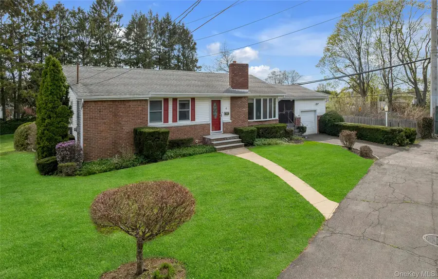 4 Carino Drive, Hicksville, NY 11801 - #2