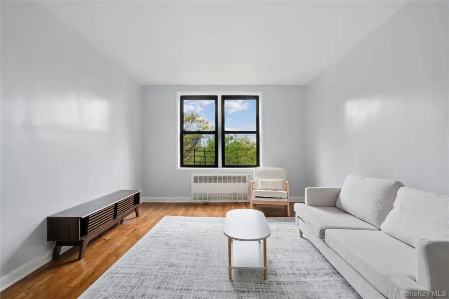 33-24 Junction Blvd #6R, Jackson Heights, NY 11372 - #3