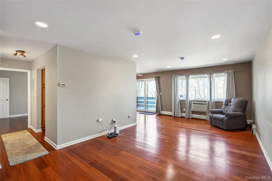 52 Sierra Vista Lane, Valley Cottage, NY 10989 - #3