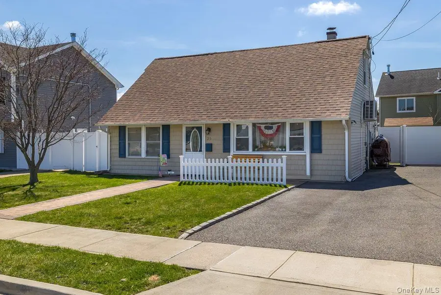 25 Park Lane, Bethpage, NY 11714 - #2