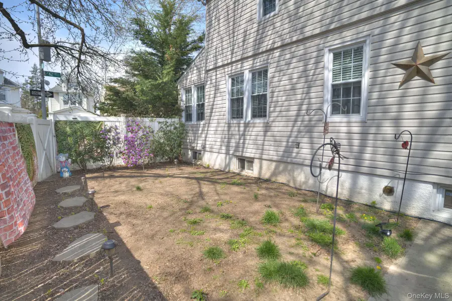 8021 62nd Street, Glendale, NY 11385 - #3
