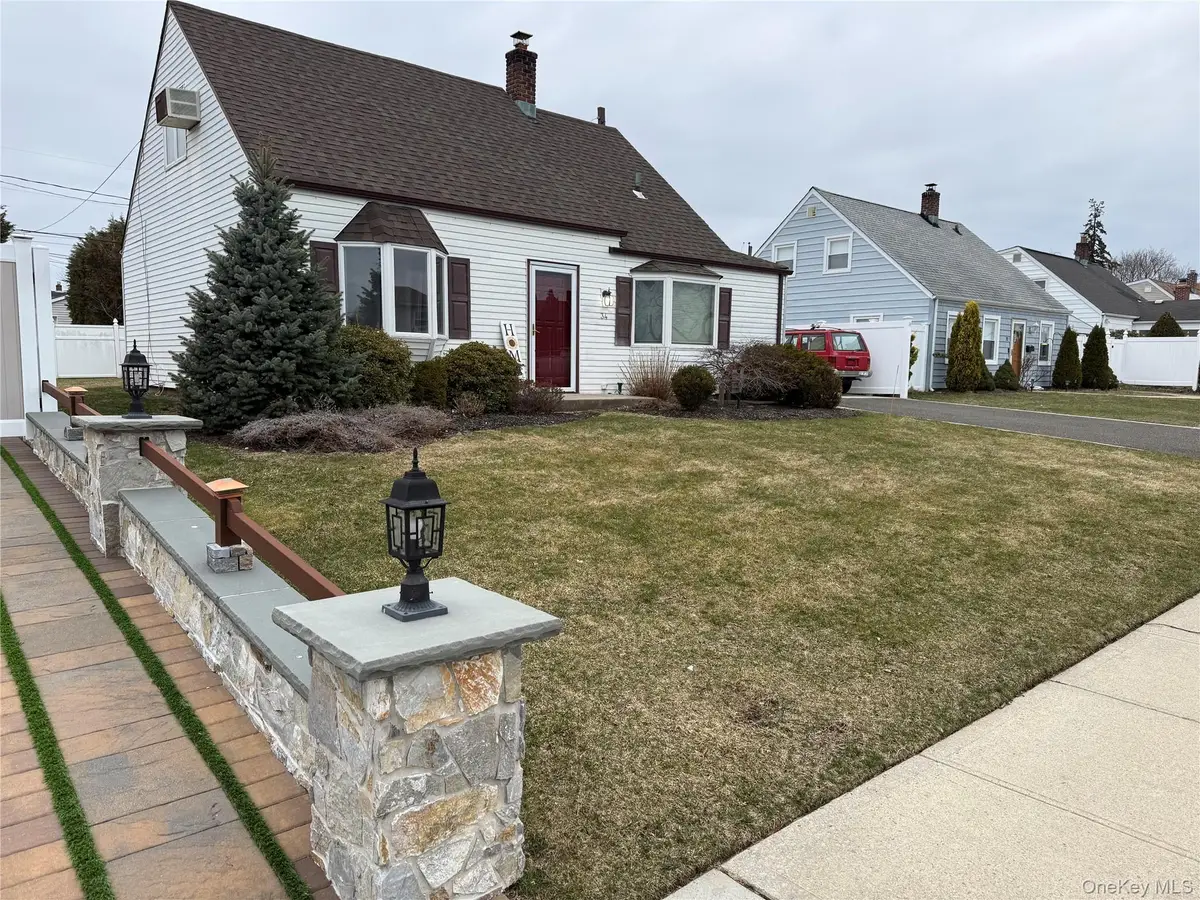 34 Quarry Lane, Levittown, NY 11756 - #1