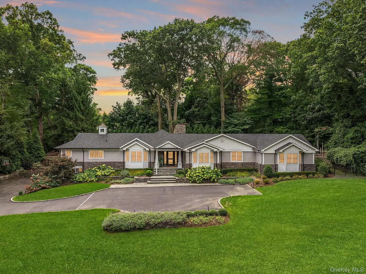 40 Dogwood Lane, Sands Point, NY 11050 - #1