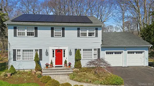 17 Quaker Hill Road, Stony Brook, NY 11790