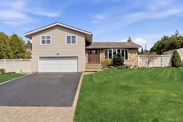 1 Ryan Court, Syosset, NY 11791