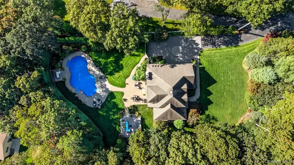 21 E Moriches Riverhead Road, East Moriches, NY 11940