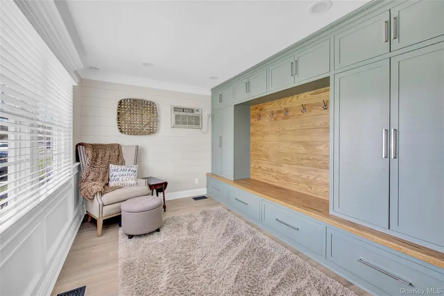 8 Carlton Drive, Massapequa, NY 11758 - #3