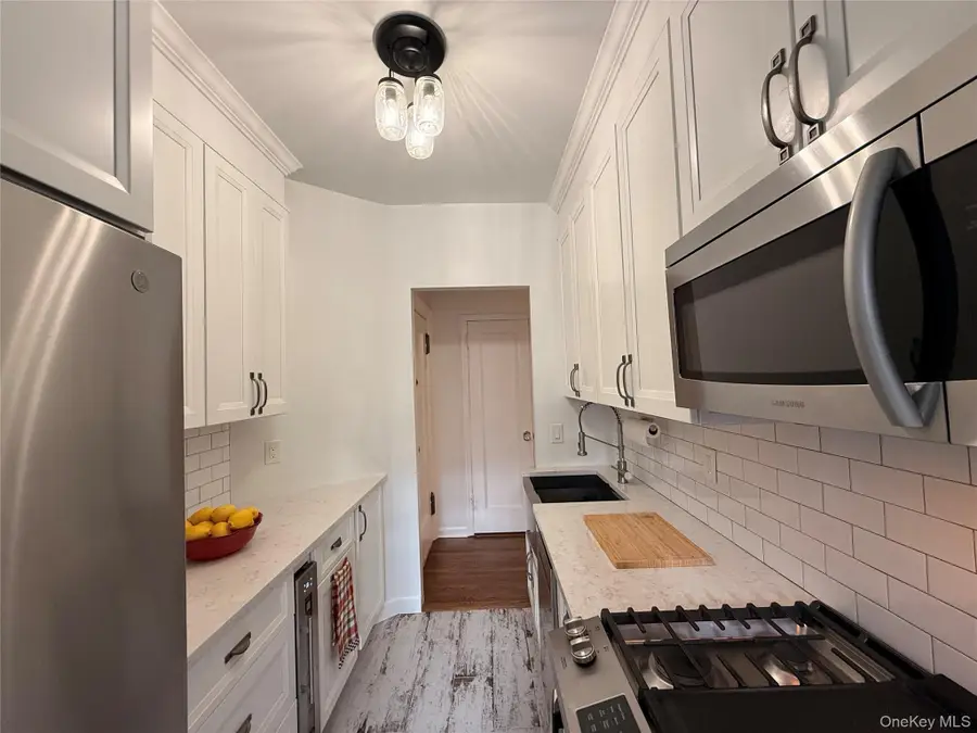 143 Garth Road #3L, Scarsdale, NY 10583 - #2