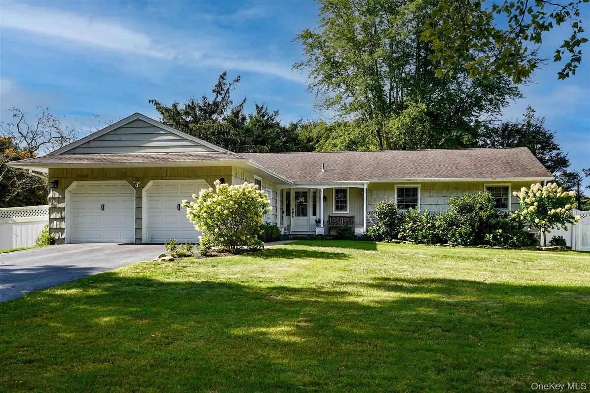 9 Columbus Drive, Huntington Station, NY 11746 - #1