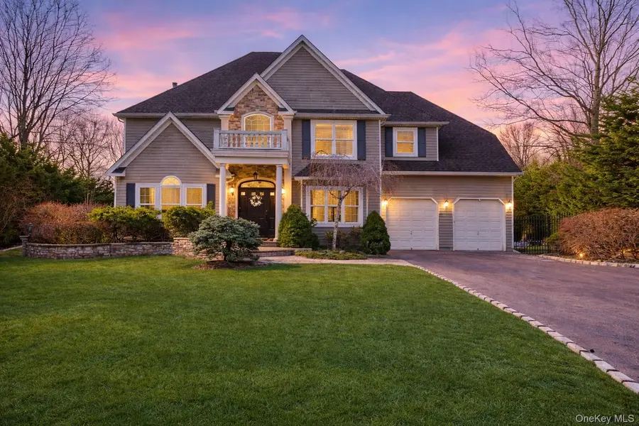 51 Savanna Circle, Mount Sinai, NY 11766 - #2