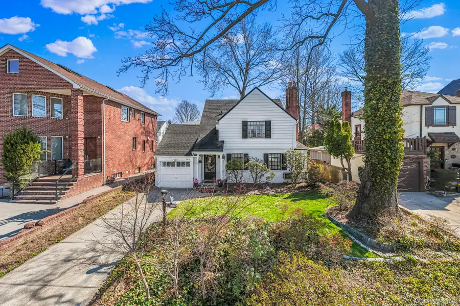 85-25 213th Street, Hollis Hills, NY 11427 - #2