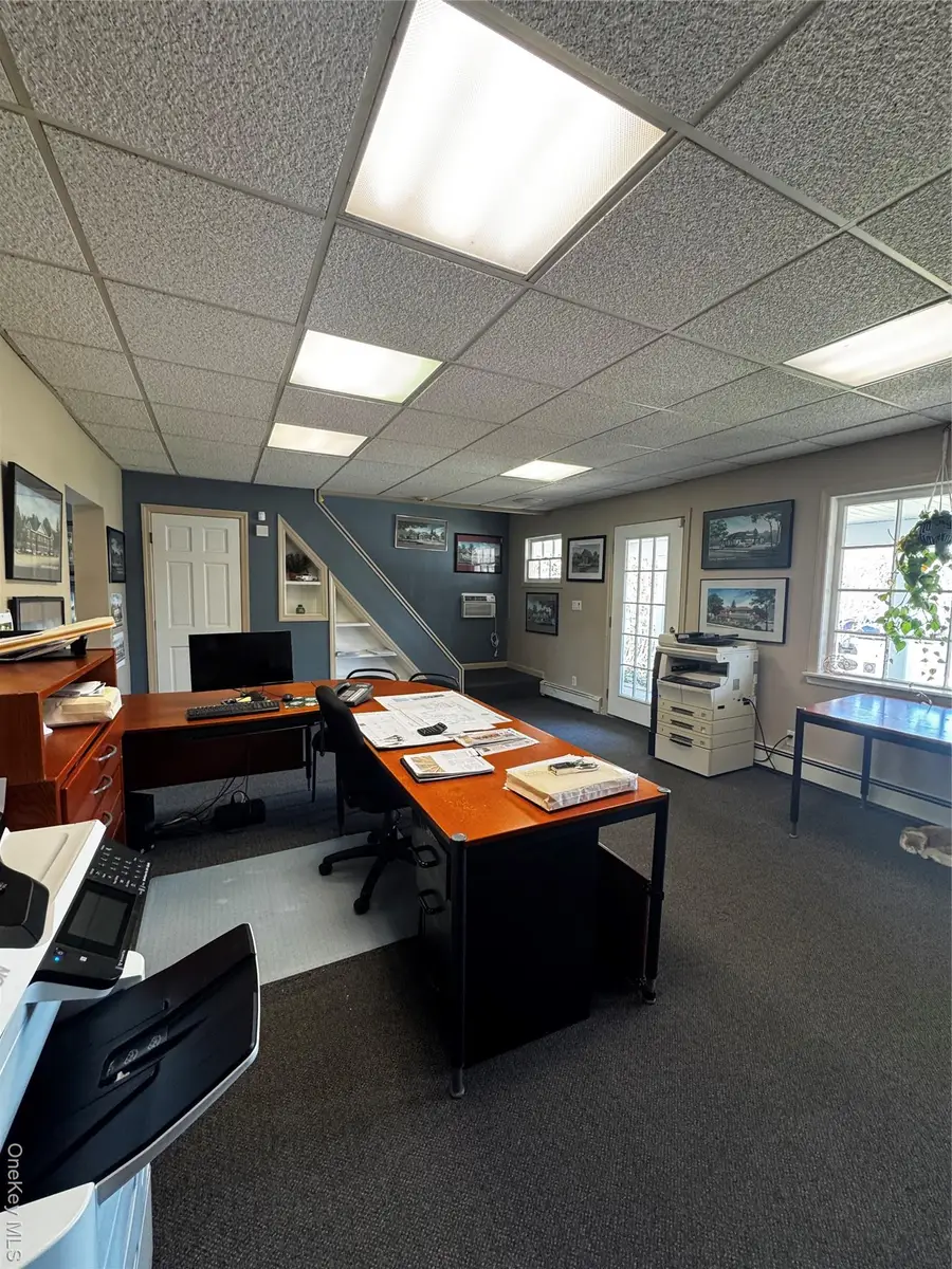 363 N Wellwood Avenue, Lindenhurst, NY 11757 - #3