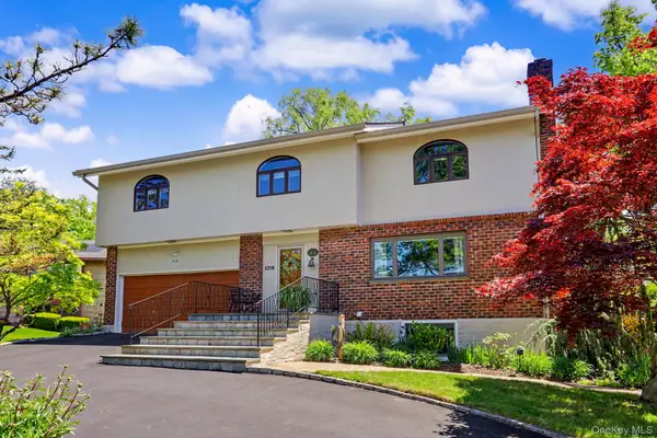95 Gail Drive, New Rochelle, NY 10805