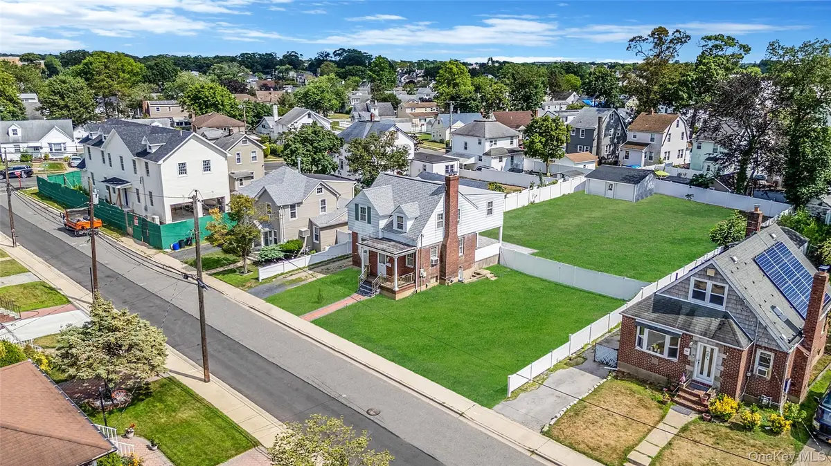 16 Felton Avenue, Valley Stream, NY 11580 - #1