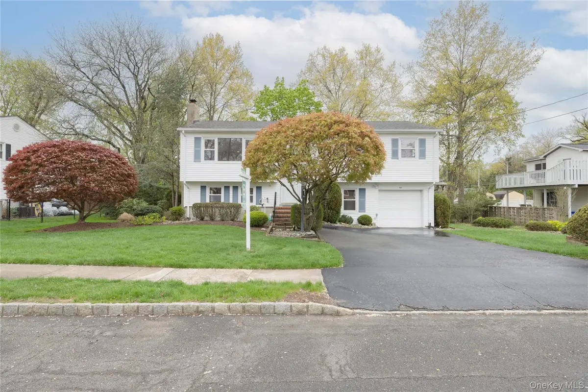 54 Meyer Oval, Pearl River, NY 10965 - #1